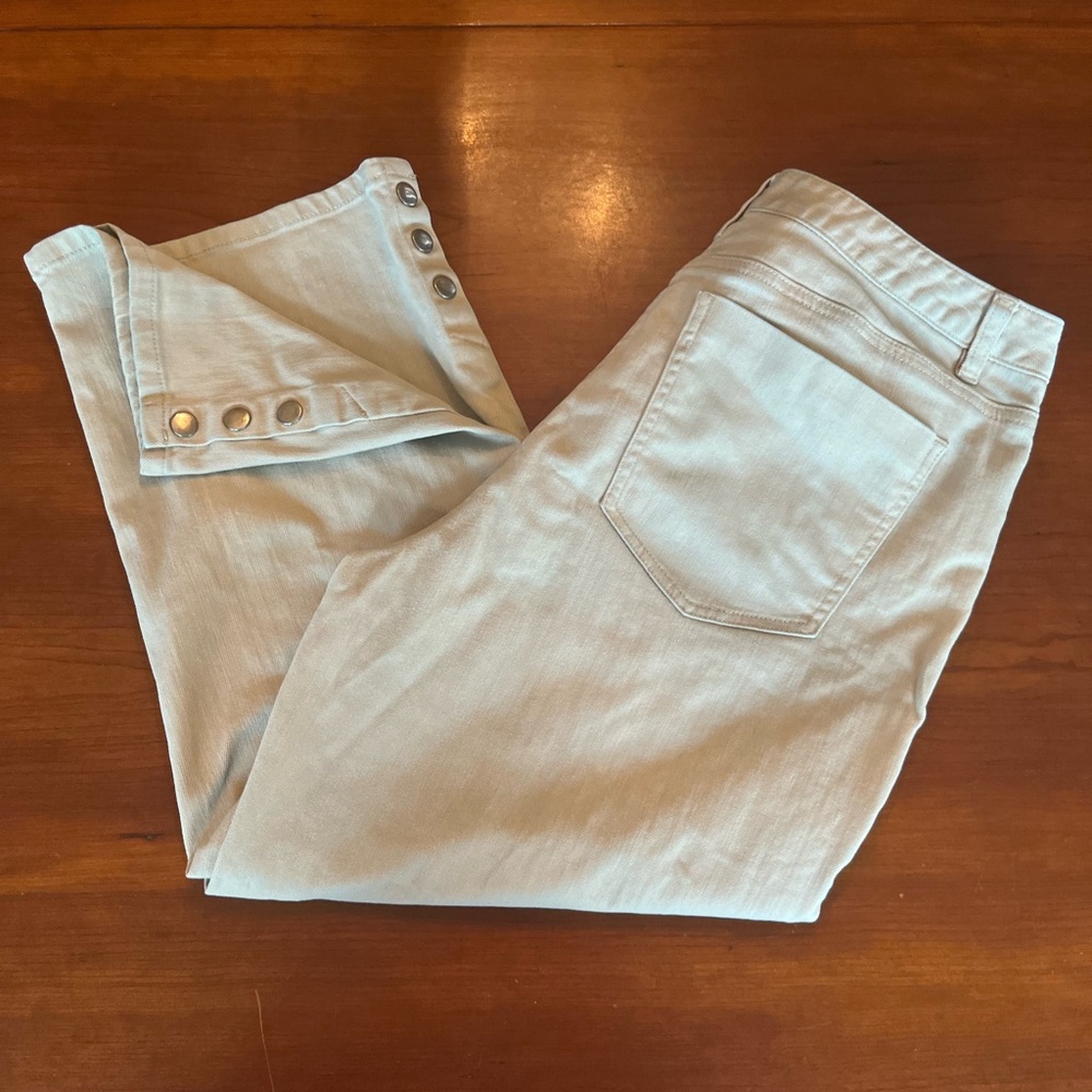 Talbots Stretch Khaki Denim Capri Pants triple button detail size 12